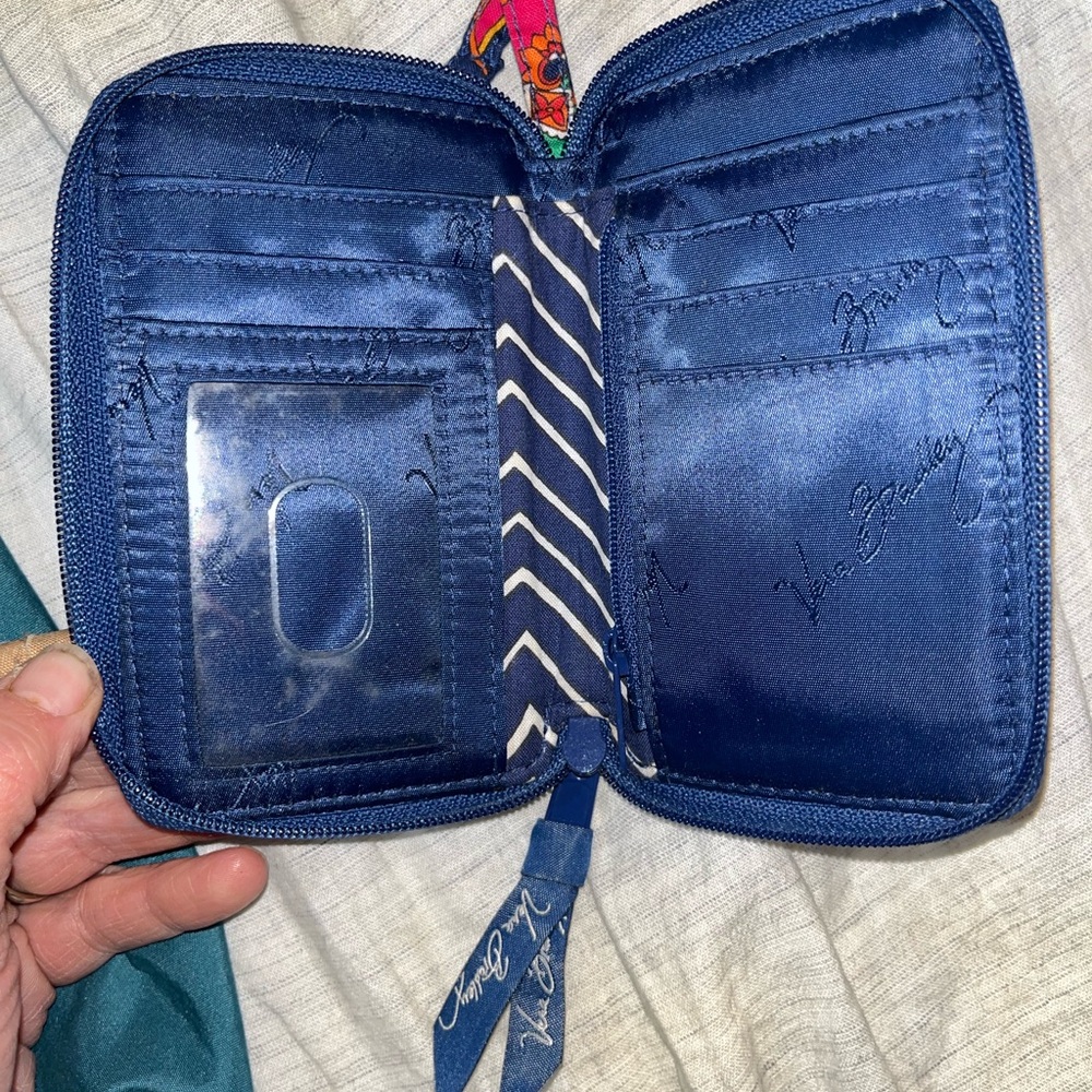 Vera Bradley Marrakesh Quilted Cotton Zip‎ Around Wristlet Wallet Navy Multi - Picture 5 of 6
